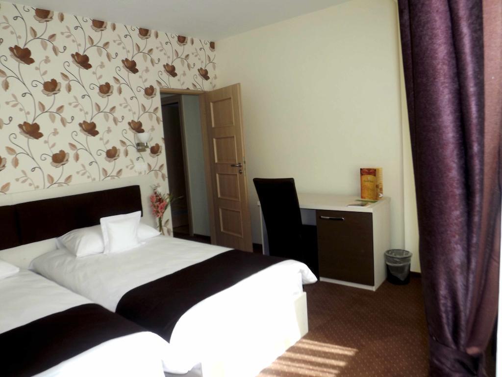 West Plaza Residence Bukurešť Pokoj fotografie