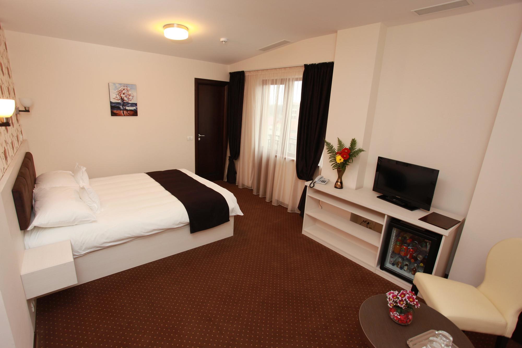 West Plaza Residence Bukurešť Exteriér fotografie