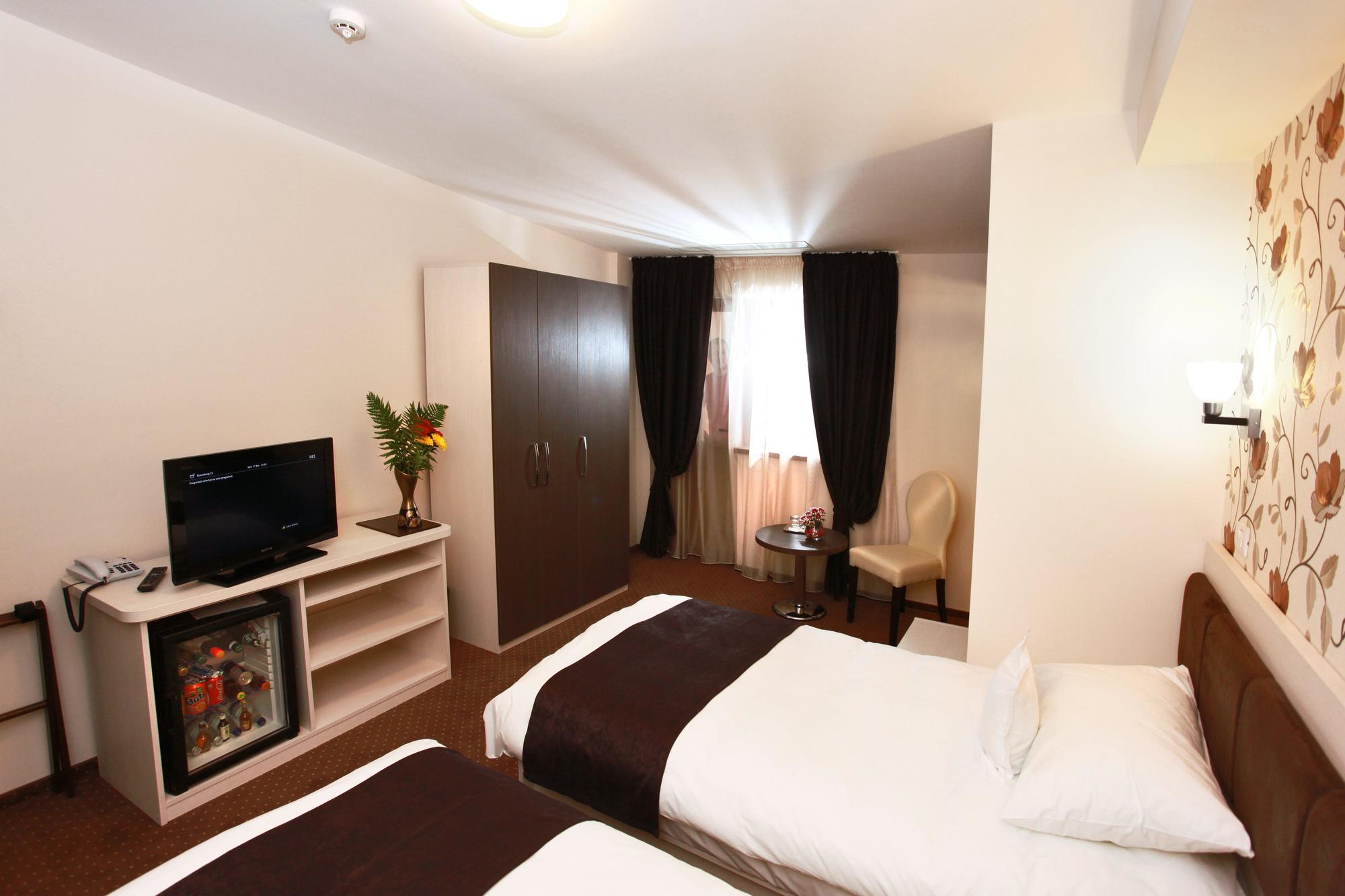 West Plaza Residence Bukurešť Exteriér fotografie